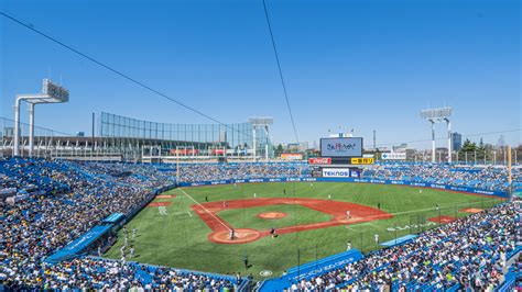 甲子園近くの駐車場、そしてそこから見える野球の未来