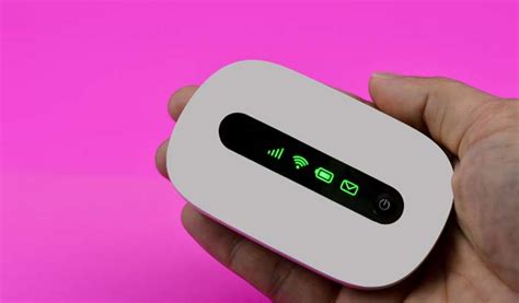 ポケットwifi 意味ない、それとも未来の必需品？